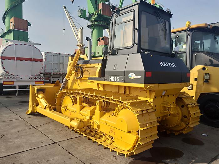 Shippment bulldozer D65 3